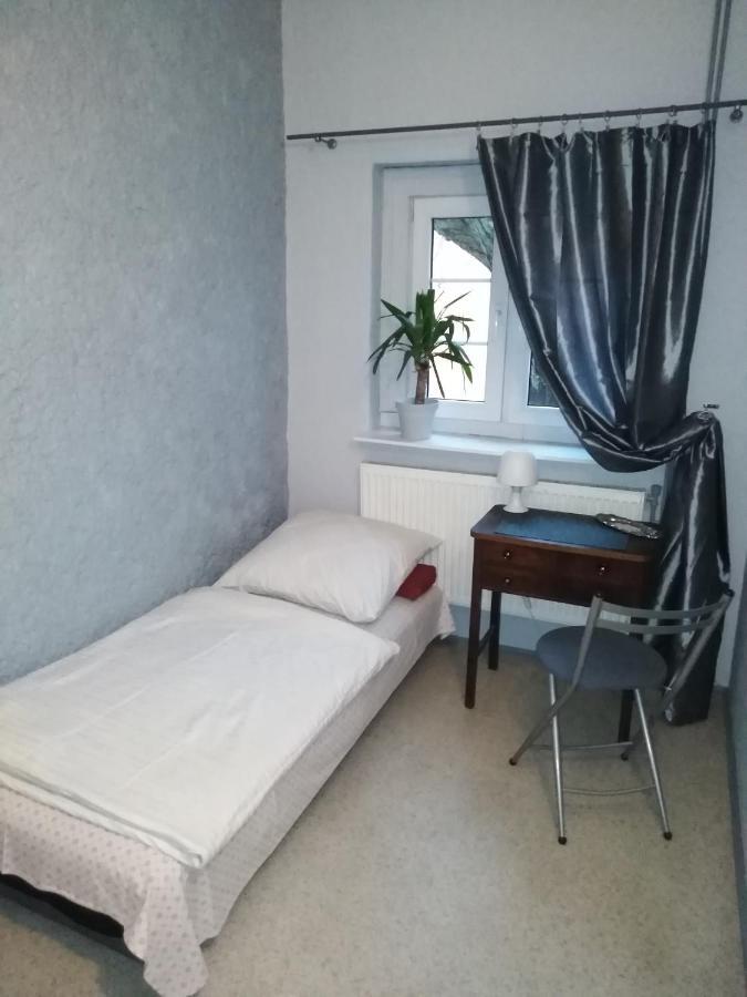 Zajazd Pod Roza Zielona Góra Buitenkant foto
